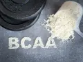 BCAA: Przed czy po treningu? Klucz do maksymalnych efektów