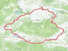 Mapa z zaznaczoną czerwoną trasą rowerową velo czorsztyn, prowadzącą przez Tatry i Niskie Tatry.