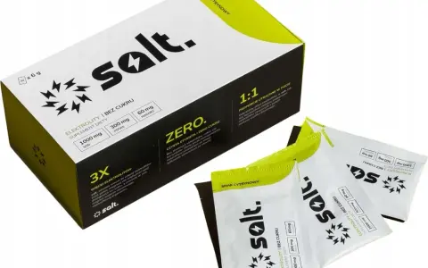 Opakowanie i saszetki z elektrolitami Salt. Bez cukru, smak cytrynowy. Idealne, gdy zastanawiasz się, jakie elektrolity najlepsze dla uzupełnienia po wysiłku.
