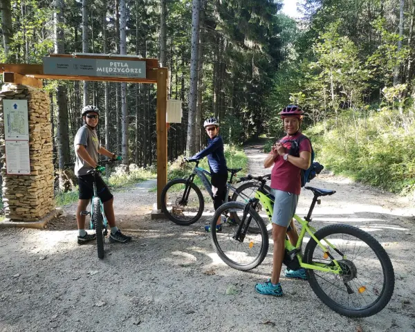 Międzygórze: Trasy rowerowe dla każdego? Singletrack Glacensis!