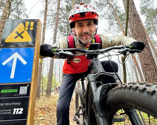 Rowerem po Zielonej Górze: Od winnic po singletracki MTB