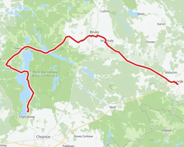 Mapa przedstawia trasę rowerową przez Bory Tucholskie, wiodącą przez jeziora i lasy, od Charzyków do Brus i dalej. Kaszubska marszruta zachwyca malowniczymi widokami.