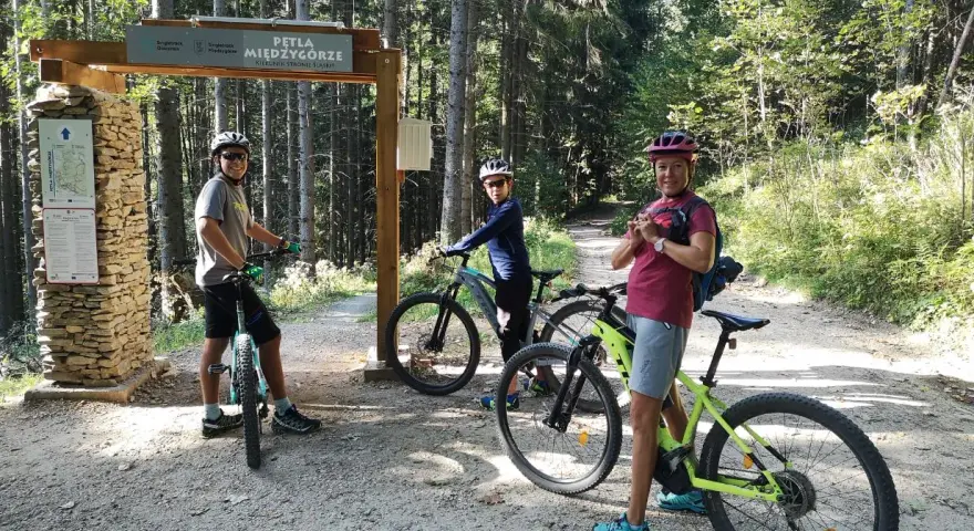 Międzygórze: Trasy rowerowe dla każdego? Singletrack Glacensis!