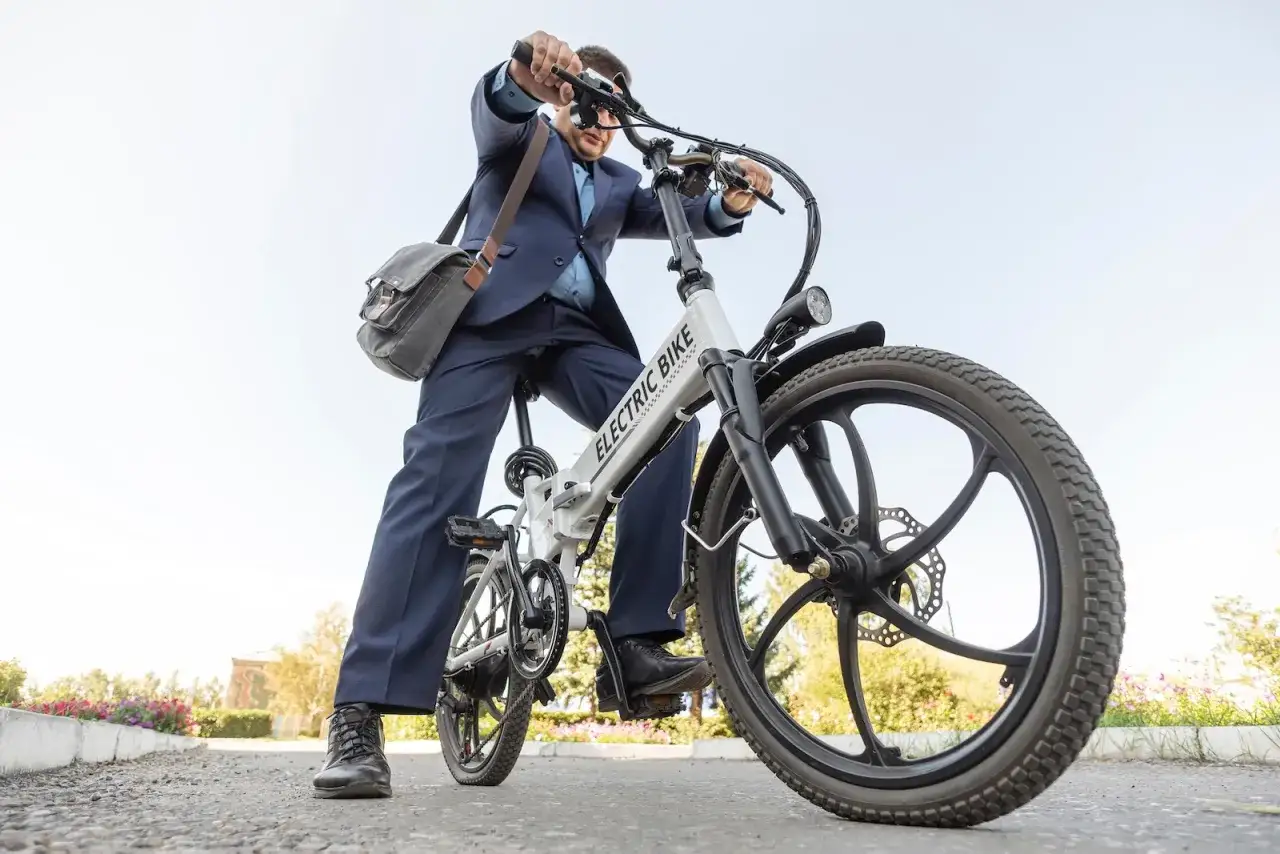 Wysoki mandat za brak uprawnień na e-bike